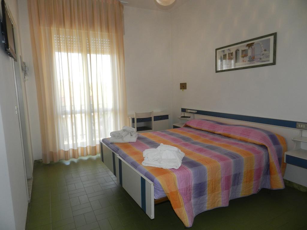 Hotel Michelangelo Bellaria-Igea Marina Pokoj fotografie