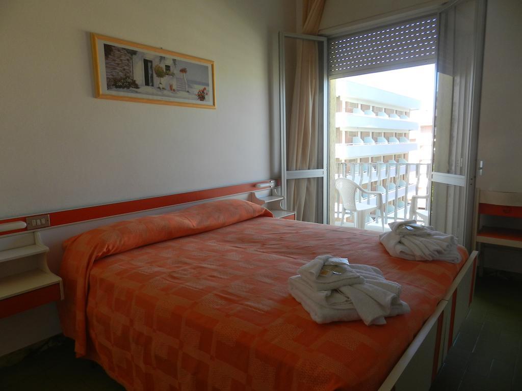 Hotel Michelangelo Bellaria-Igea Marina Pokoj fotografie