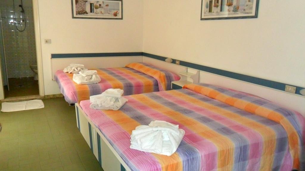 Hotel Michelangelo Bellaria-Igea Marina Pokoj fotografie
